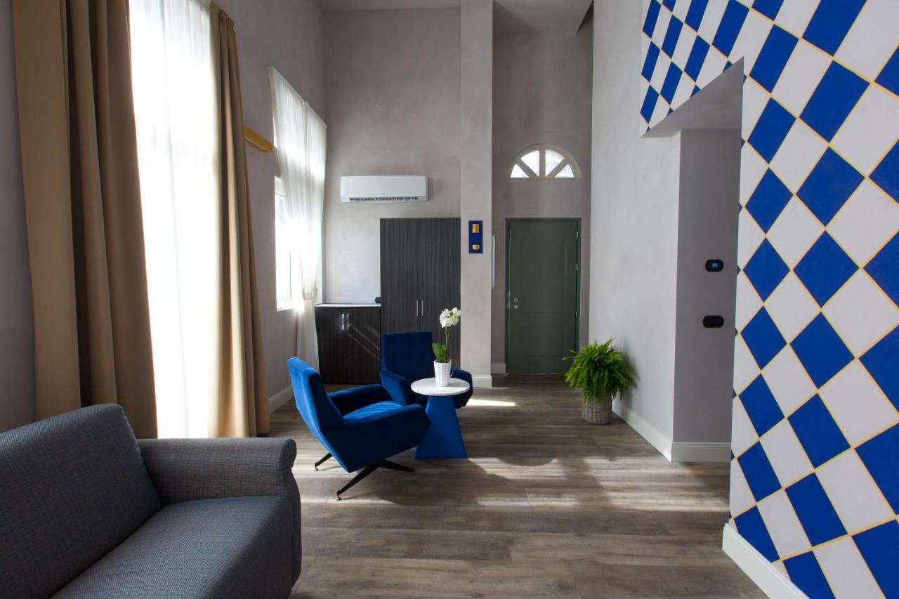 Hotel Al Campanile - Luxury Suites & Apartments Baveno Exterior photo