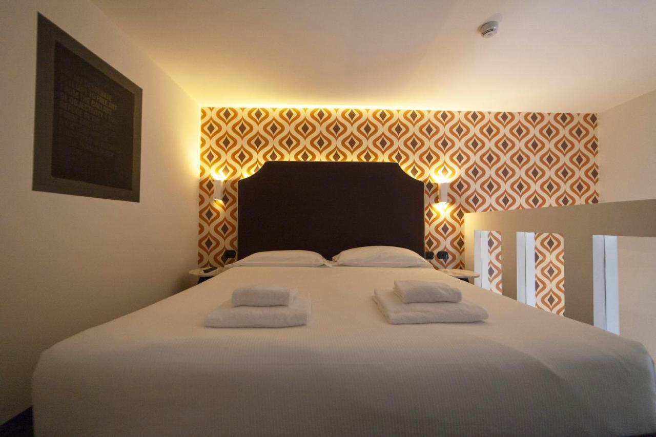Hotel Al Campanile - Luxury Suites & Apartments Baveno Exterior photo