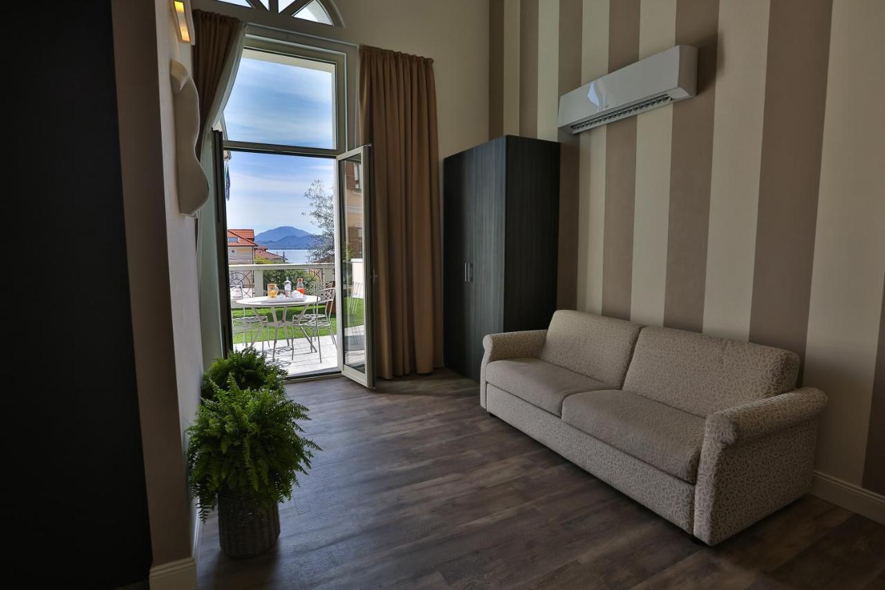 Hotel Al Campanile - Luxury Suites & Apartments Baveno Exterior photo