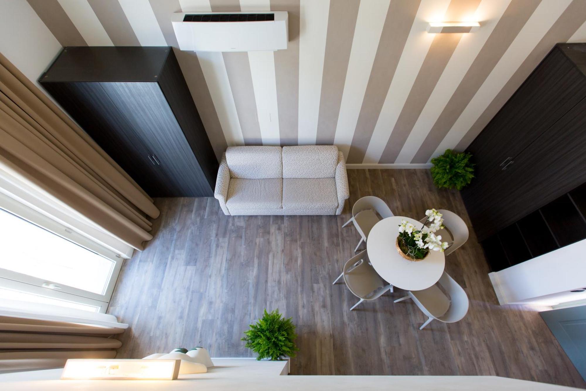 Hotel Al Campanile - Luxury Suites & Apartments Baveno Exterior photo