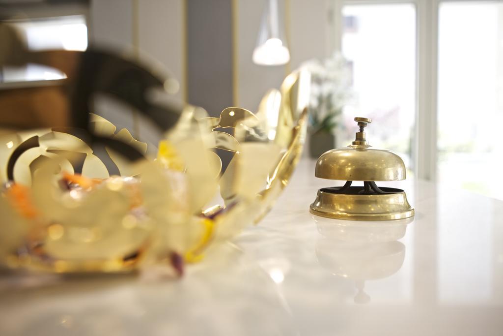Hotel Al Campanile - Luxury Suites & Apartments Baveno Exterior photo