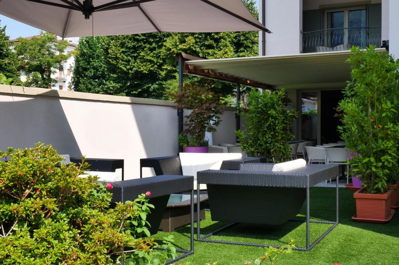 Hotel Al Campanile - Luxury Suites & Apartments Baveno Exterior photo