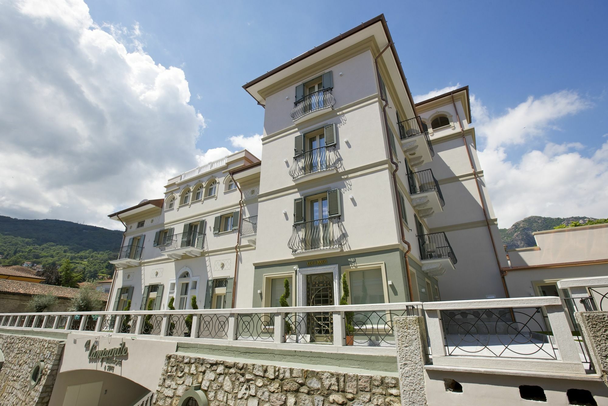 Hotel Al Campanile - Luxury Suites & Apartments Baveno Exterior photo